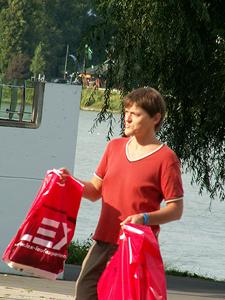 2007-08-29 00:49:04